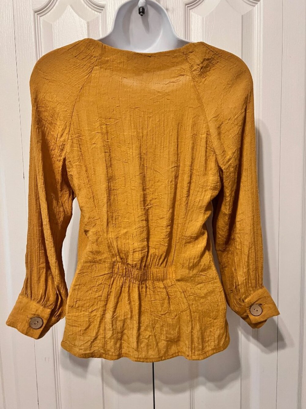 OLM-Women's Gold Long Sleeve Button Up Blouse-Small-Lightweight-Stretch- - Picture 10 of 14